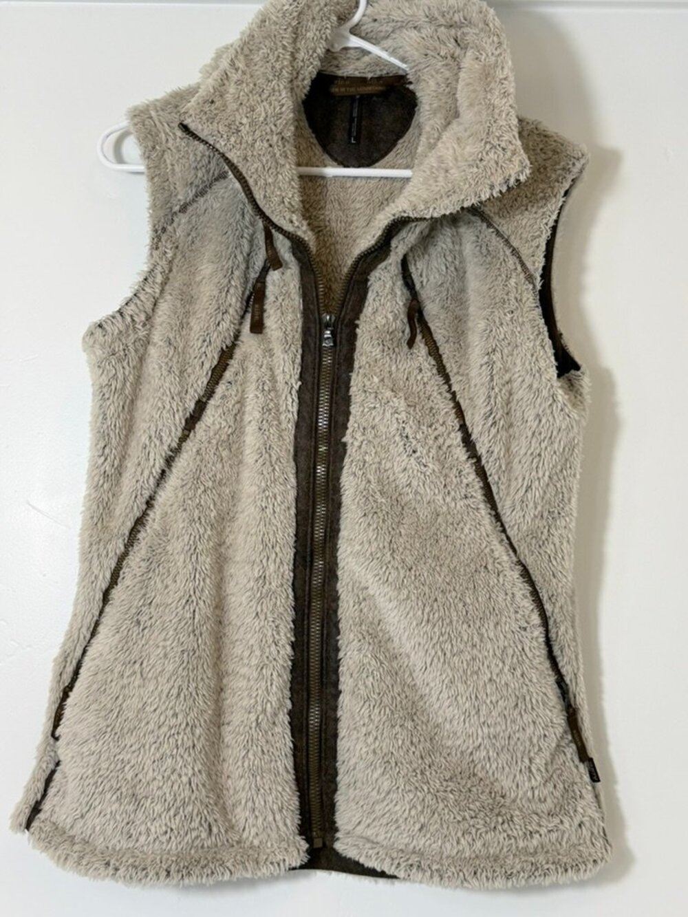 Kuhl Women's Firefly High-Pile Fleece Full Zip Vest Oatmeal Tan Size Large